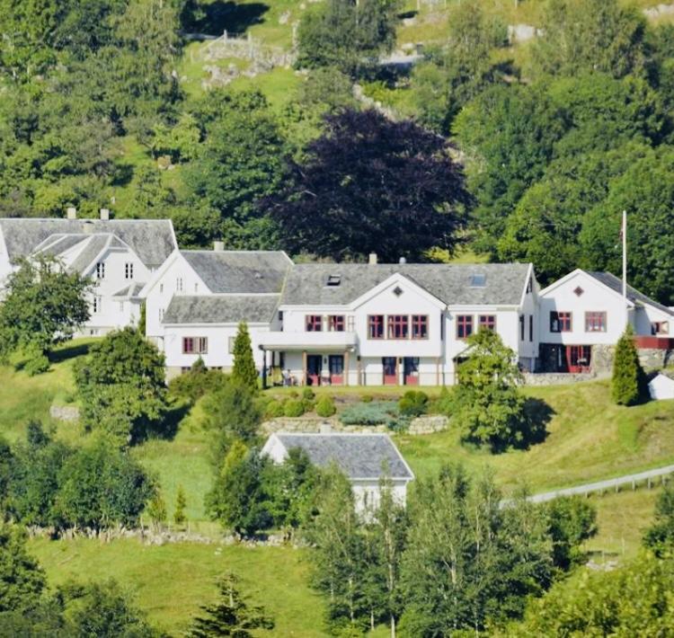 Hoiland Gard Gardshotellet Hjelmeland Exterior photo